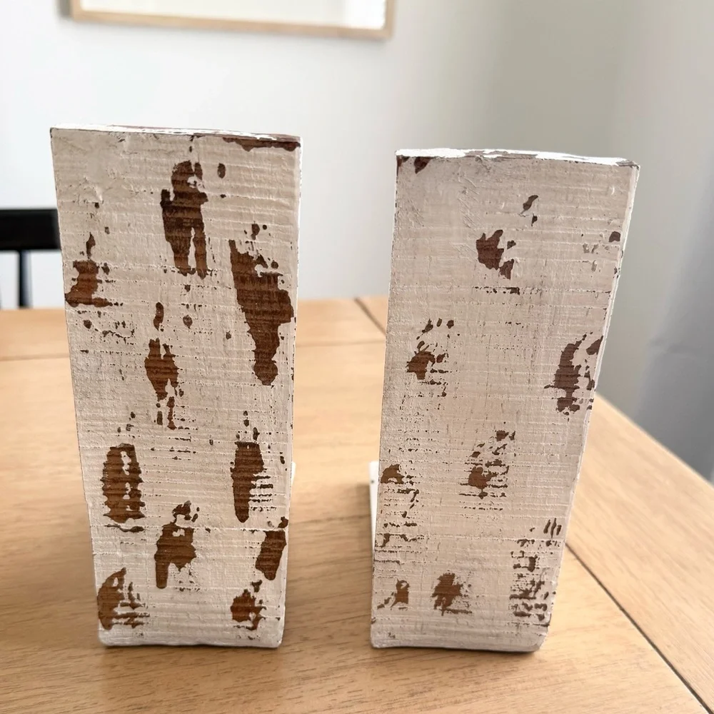 Chippy White Corbel Bookends Set of Two - Picture 3 of 6